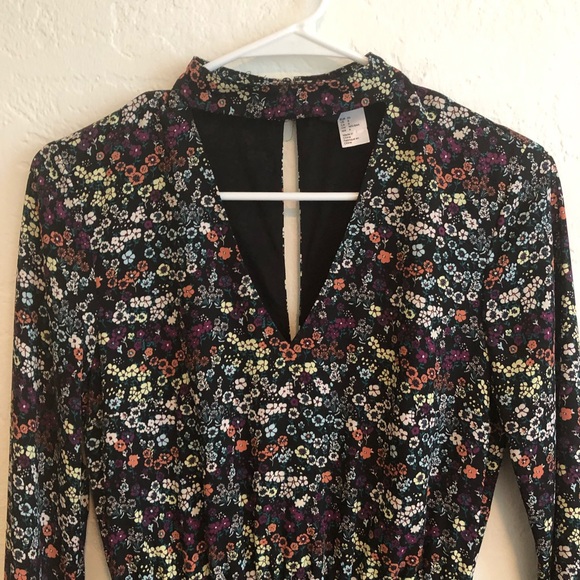 Divided Flower Pattern Dress - Picture 5 of 5